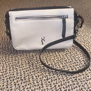 Simply Vera crossbody